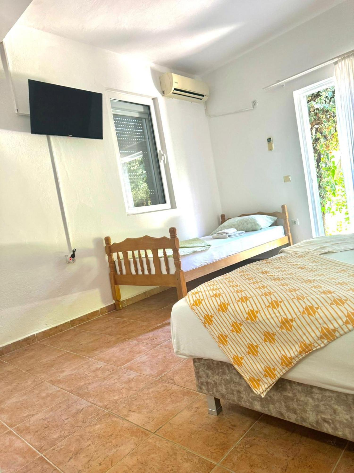 Riverside Apartments Chiara Улцинь Экстерьер фото